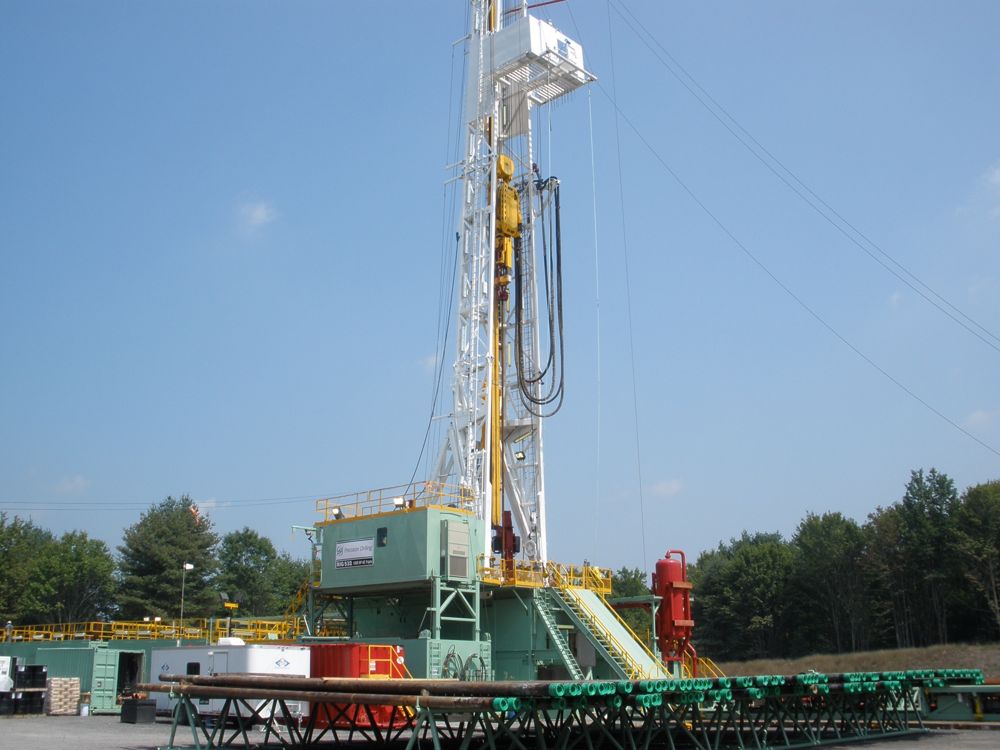 Oilfield drill rig